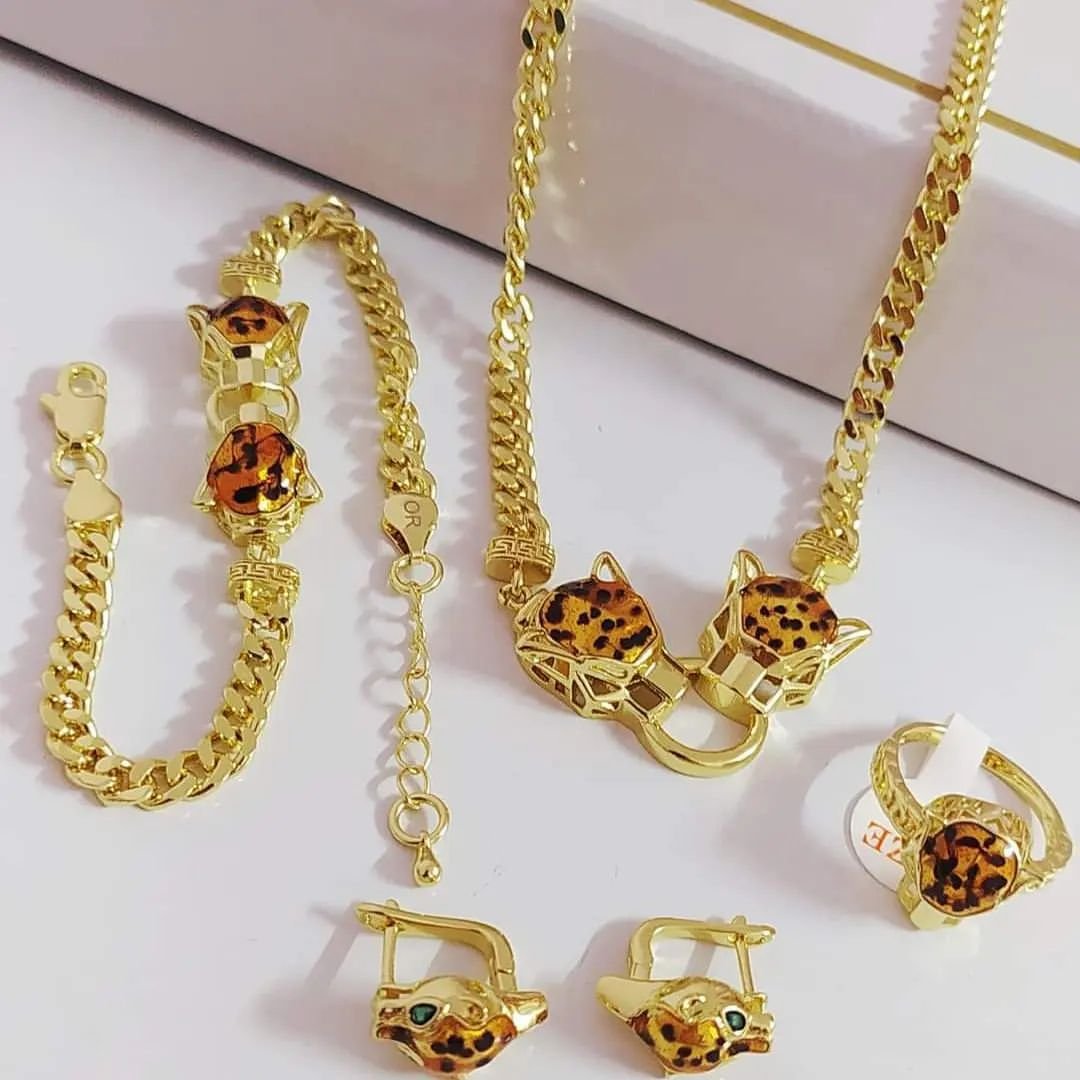 طقم جاغوار مميزيهدى لأعز الناس في حياتك❤️طقم فاخم و فريد من نوعه - الصورة 2